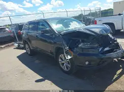 5TDBKRFH4GS301835 2016 TOYOTA HIGHLANDER