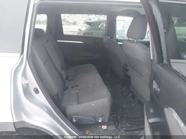 5TDBKRFH4GS315217 2016 TOYOTA HIGHLANDER - Image 8
