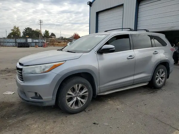 5TDBKRFH4GS339520 2016 TOYOTA HIGHLANDER - Image 1