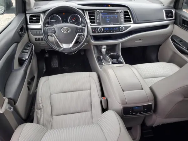 5TDBKRFH4GS356253 2016 TOYOTA HIGHLANDER - Image 8