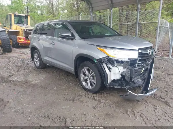 5TDBKRFH5GS235747 2016 TOYOTA HIGHLANDER - Image 1