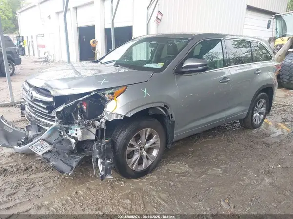 5TDBKRFH5GS235747 2016 TOYOTA HIGHLANDER - Image 2