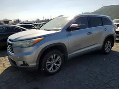 5TDBKRFH5GS243668 2016 TOYOTA HIGHLANDER