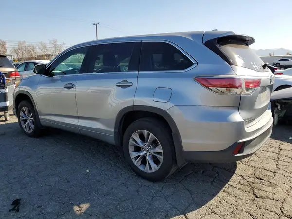 5TDBKRFH5GS243668 2016 TOYOTA HIGHLANDER - Image 2