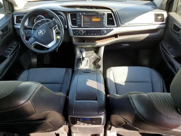 5TDBKRFH5GS243668 2016 TOYOTA HIGHLANDER - Image 8