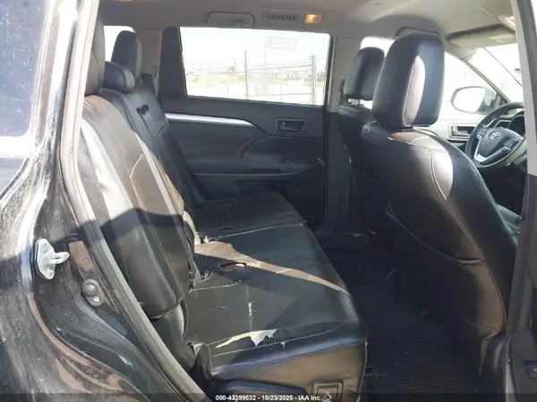 5TDBKRFH5GS263497 2016 TOYOTA HIGHLANDER - Image 8