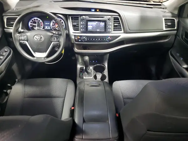 5TDBKRFH5GS271776 2016 TOYOTA HIGHLANDER - Image 8