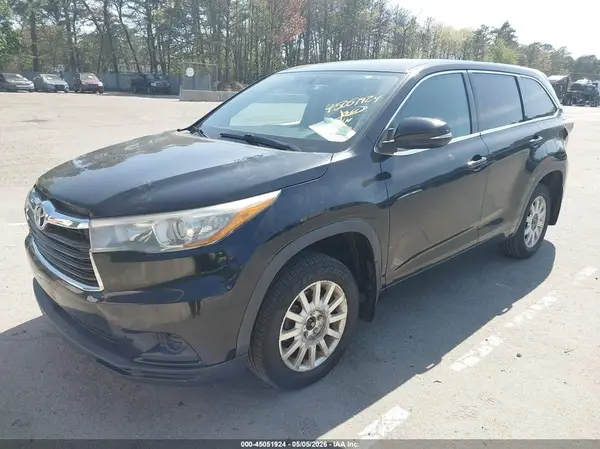 5TDBKRFH5GS292451 2016 TOYOTA HIGHLANDER - Image 2