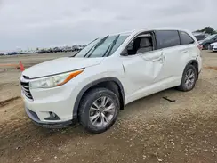 5TDBKRFH5GS298573 2016 TOYOTA HIGHLANDER