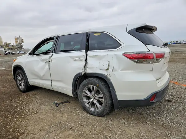 5TDBKRFH5GS298573 2016 TOYOTA HIGHLANDER - Image 2