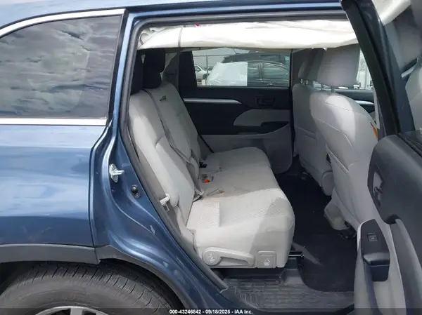 5TDBKRFH5GS336755 2016 TOYOTA HIGHLANDER - Image 8