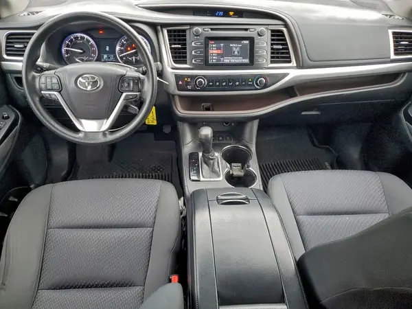 5TDBKRFH5GS352972 2016 TOYOTA HIGHLANDER - Image 8