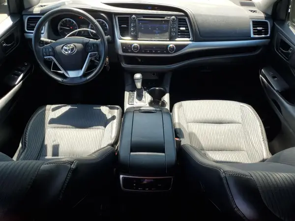 5TDBKRFH6GS232579 2016 TOYOTA HIGHLANDER - Image 8