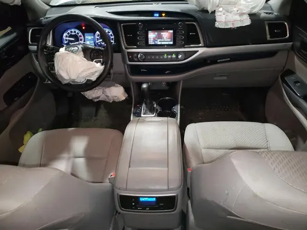 5TDBKRFH6GS264979 2016 TOYOTA HIGHLANDER - Image 8