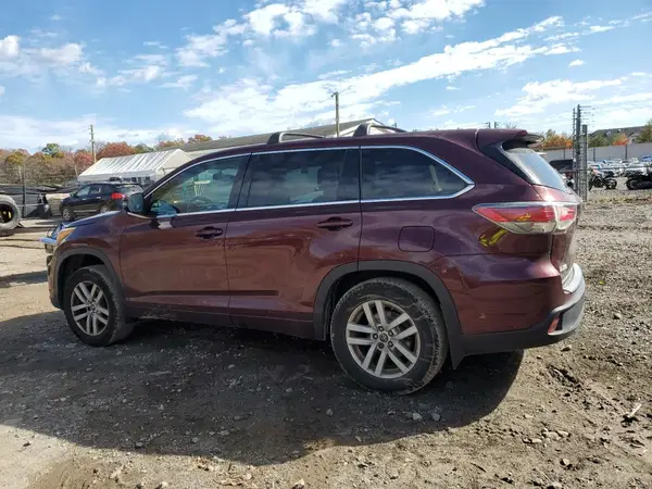 5TDBKRFH6GS310990 2016 TOYOTA HIGHLANDER - Image 2