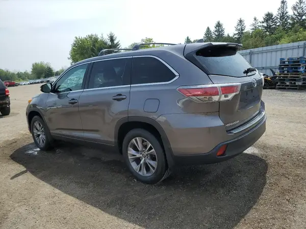 5TDBKRFH6GS315235 2016 TOYOTA HIGHLANDER - Image 2
