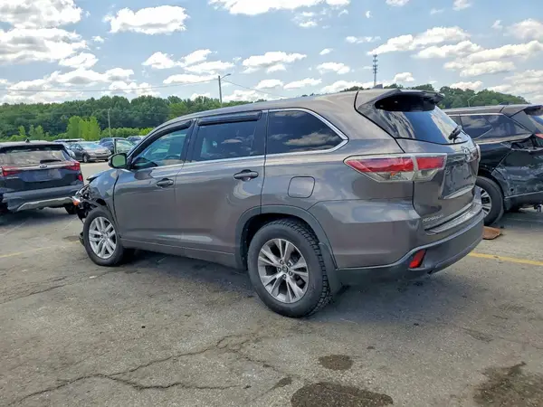 5TDBKRFH6GS318670 2016 TOYOTA HIGHLANDER - Image 2