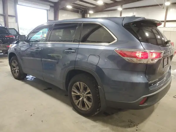 5TDBKRFH6GS325425 2016 TOYOTA HIGHLANDER - Image 2