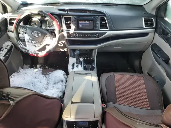 5TDBKRFH6GS327532 2016 TOYOTA HIGHLANDER - Image 8