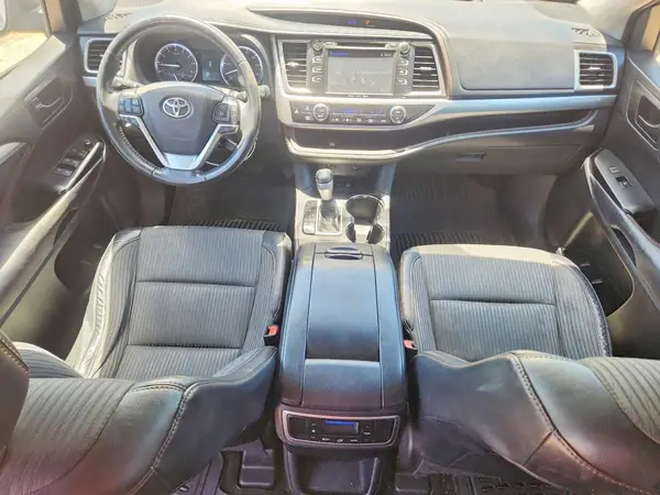 5TDBKRFH6GS336599 2016 TOYOTA HIGHLANDER - Image 8