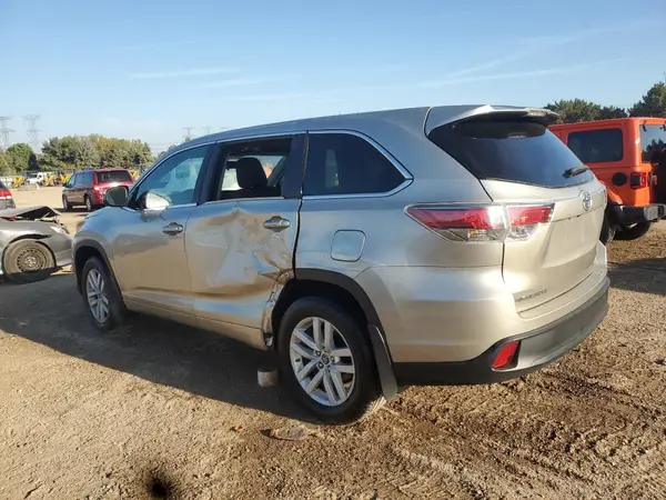 5TDBKRFH6GS337087 2016 TOYOTA HIGHLANDER - Image 2