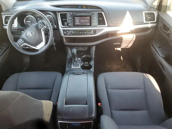 5TDBKRFH6GS337087 2016 TOYOTA HIGHLANDER - Image 8