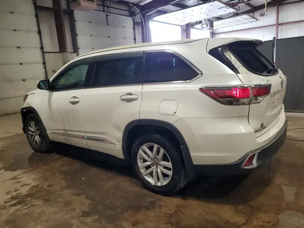 5TDBKRFH6GS347098 2016 TOYOTA HIGHLANDER - Image 2