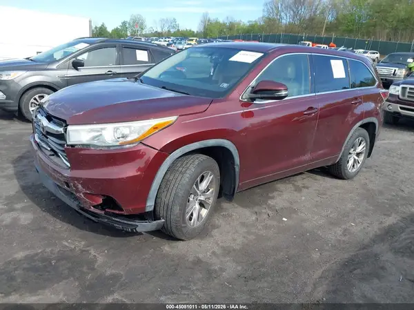 5TDBKRFH7GS233207 2016 TOYOTA HIGHLANDER - Image 2