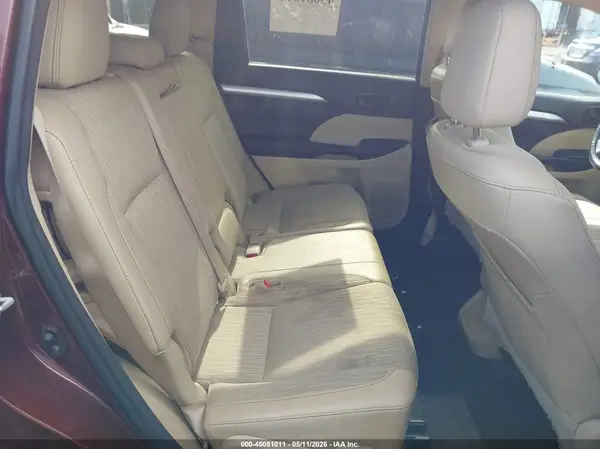 5TDBKRFH7GS233207 2016 TOYOTA HIGHLANDER - Image 8
