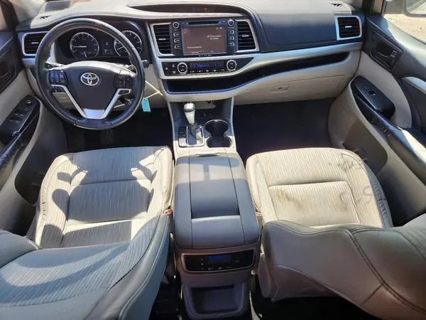 5TDBKRFH7GS235636 2016 TOYOTA HIGHLANDER - Image 8