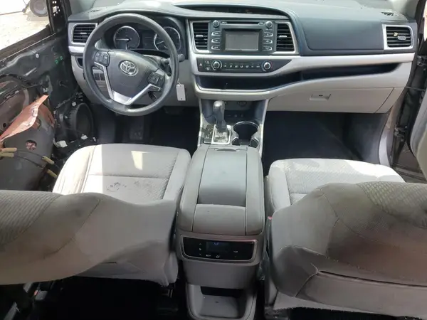 5TDBKRFH7GS244370 2016 TOYOTA HIGHLANDER - Image 8