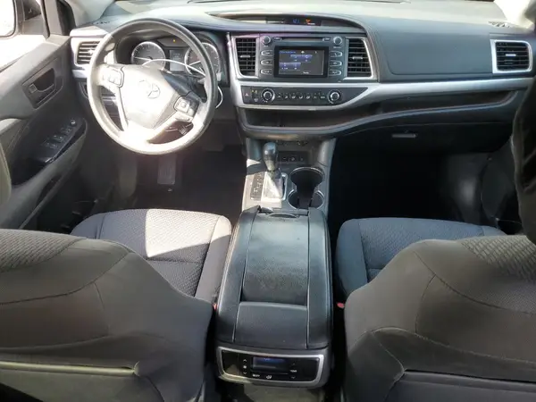 5TDBKRFH7GS273013 2016 TOYOTA HIGHLANDER - Image 8