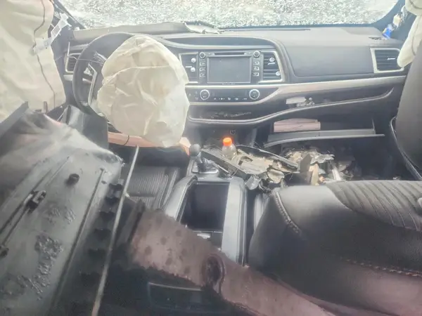 5TDBKRFH7GS290393 2016 TOYOTA HIGHLANDER - Image 8