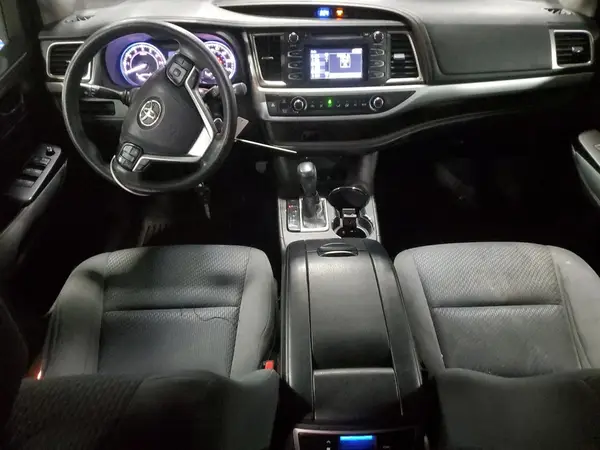 5TDBKRFH7GS303983 2016 TOYOTA HIGHLANDER - Image 8