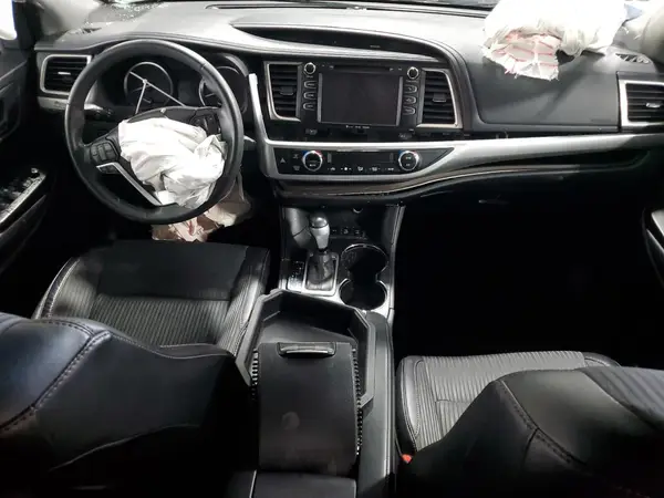 5TDBKRFH7GS309489 2016 TOYOTA HIGHLANDER - Image 8