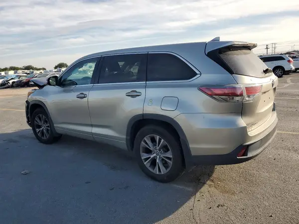 5TDBKRFH7GS324557 2016 TOYOTA HIGHLANDER - Image 2