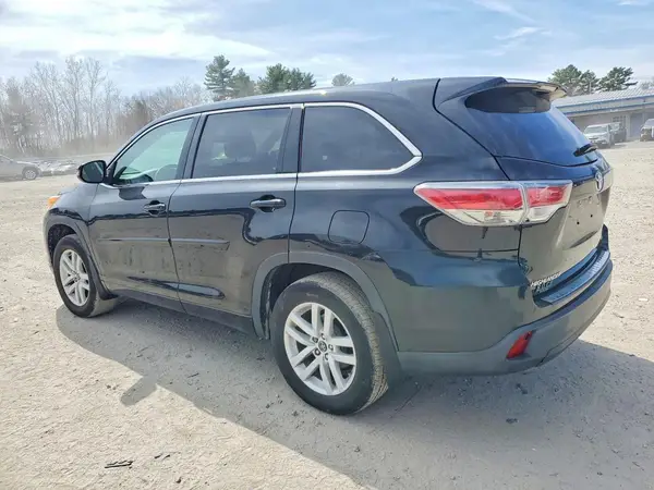 5TDBKRFH7GS337812 2016 TOYOTA HIGHLANDER - Image 2