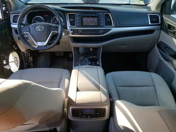 5TDBKRFH7GS343626 2016 TOYOTA HIGHLANDER - Image 8