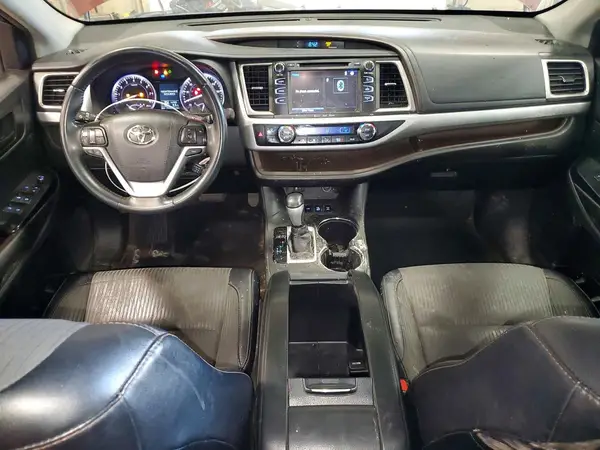 5TDBKRFH7GS346039 2016 TOYOTA HIGHLANDER - Image 8