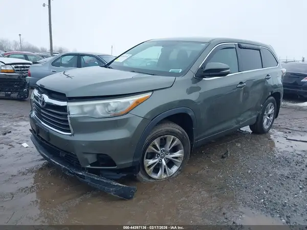 5TDBKRFH7GS354240 2016 TOYOTA HIGHLANDER - Image 2