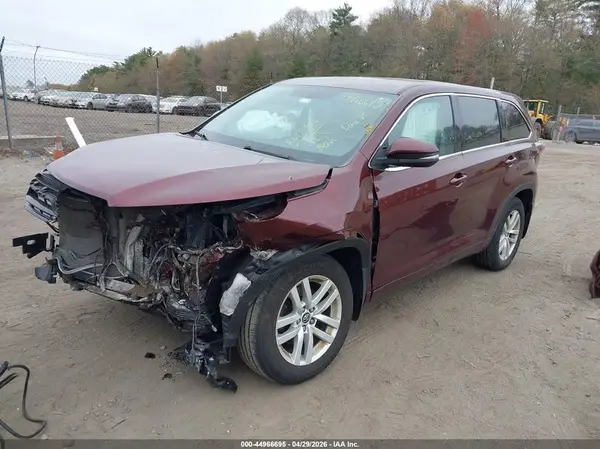 5TDBKRFH8GS270010 2016 TOYOTA HIGHLANDER - Image 2