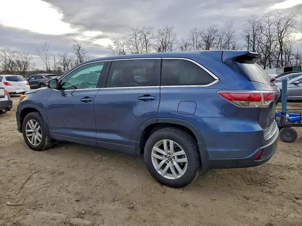 5TDBKRFH8GS281637 2016 TOYOTA HIGHLANDER - Image 2