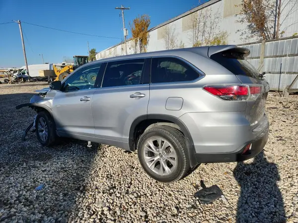 5TDBKRFH8GS296946 2016 TOYOTA HIGHLANDER - Image 2
