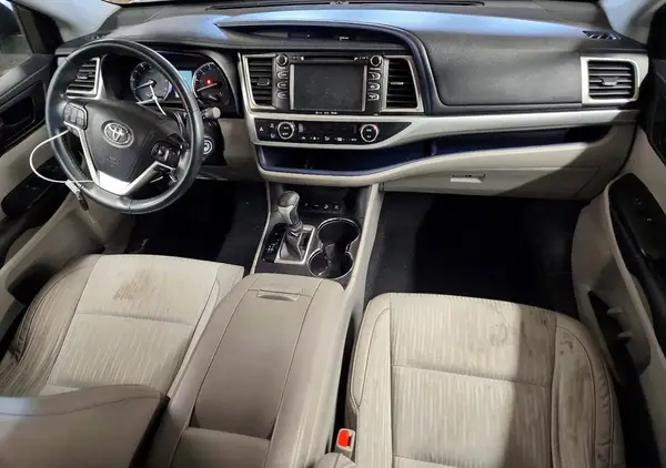 5TDBKRFH8GS330075 2016 TOYOTA HIGHLANDER - Image 8