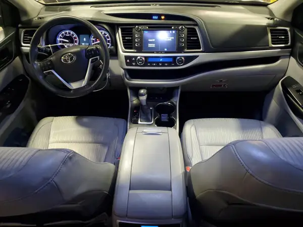 5TDBKRFH8GS352965 2016 TOYOTA HIGHLANDER - Image 8