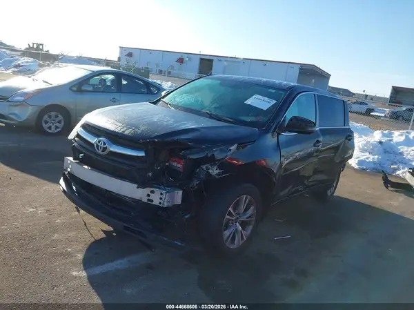 5TDBKRFH9GS232091 2016 TOYOTA HIGHLANDER - Image 2
