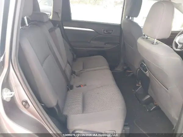 5TDBKRFH9GS232639 2016 TOYOTA HIGHLANDER - Image 8