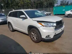 5TDBKRFH9GS235444 2016 TOYOTA HIGHLANDER