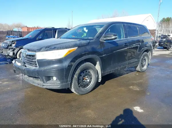 5TDBKRFH9GS246184 2016 TOYOTA HIGHLANDER - Image 2
