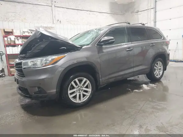 5TDBKRFH9GS258674 2016 TOYOTA HIGHLANDER - Image 2